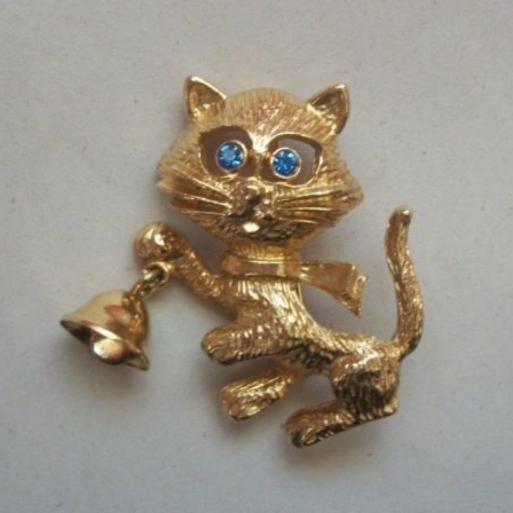 3d vintage avon cat with bell pin brooche